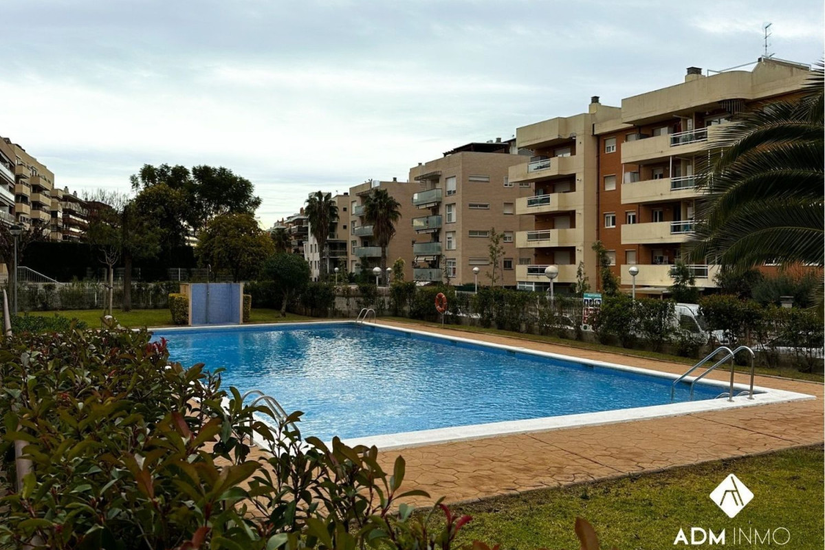 Sprzedaż mieszkania w Calle de Barcelona, 98, Salou
photo 3
