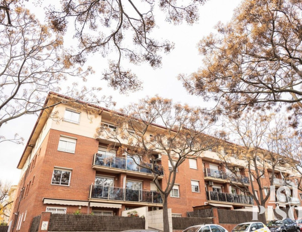 Ático en venta en Calle de Costa i Llobera, Sant Cugat del Vallès thumbnail 1