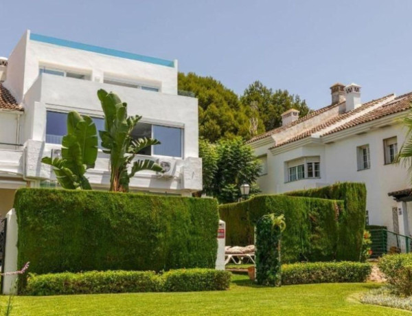 Semi-detached house for sale in Benamara - Atalaya , Estepona photo 1