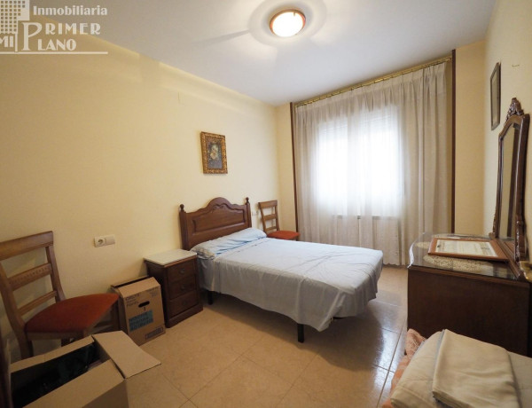 Bajo en venta en , Tomelloso photo 3