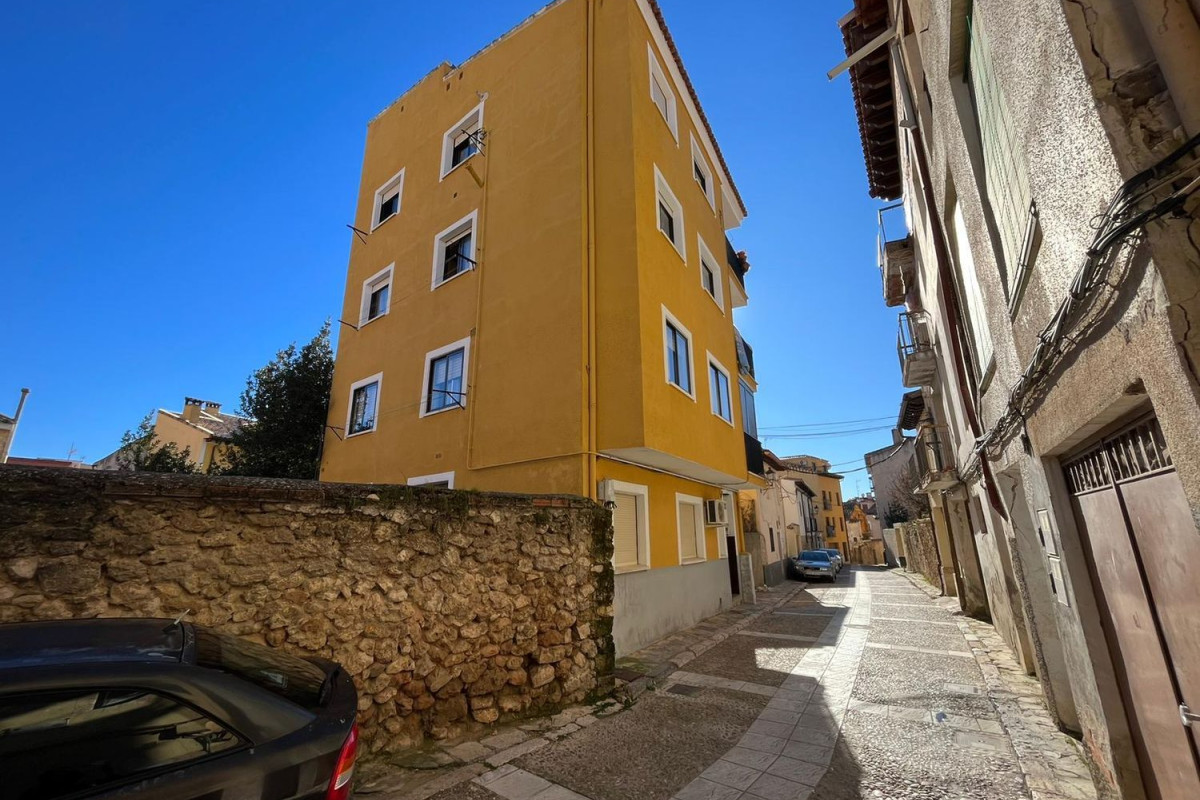 Piso en venta en calle Del Peral, Brihuega
photo 3