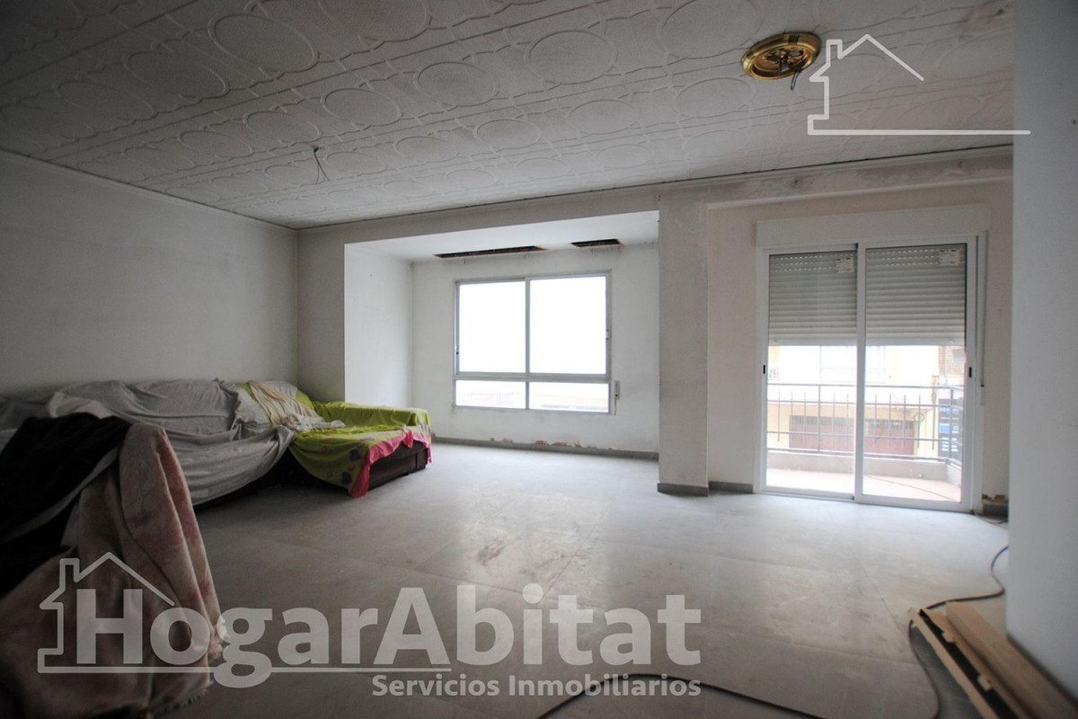 Venta de piso en Oliva pueblo, Oliva
photo 1