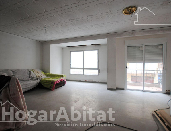 Piso en venta en  Oliva pueblo , Oliva photo 1