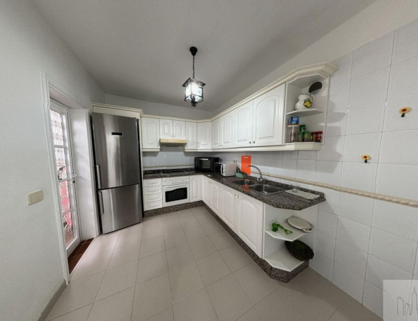 Chalet adosado en venta en  Calle Galicia , Adeje photo 4