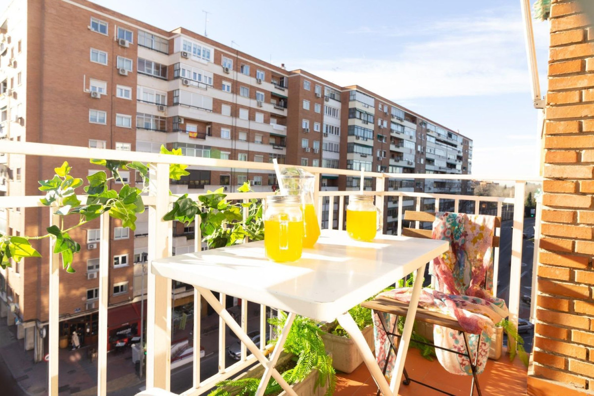 Sale of apartment in San Isidro - Los Almendros, Alcalá de Henares
photo 2