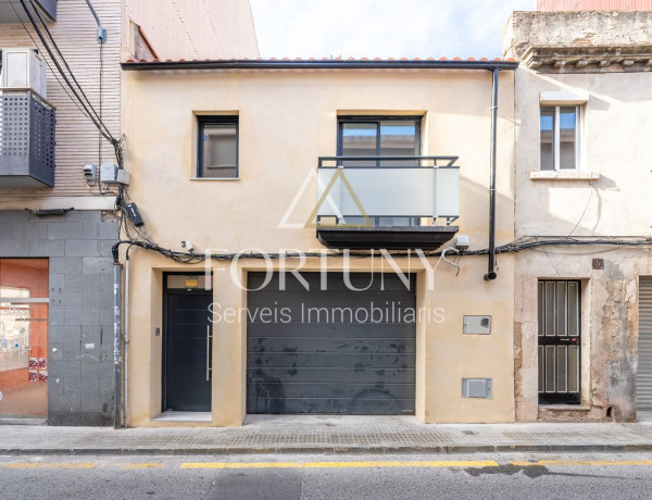 Semi-detached house for sale in Travesía Nou de Sant Josep , Reus thumbnail 2