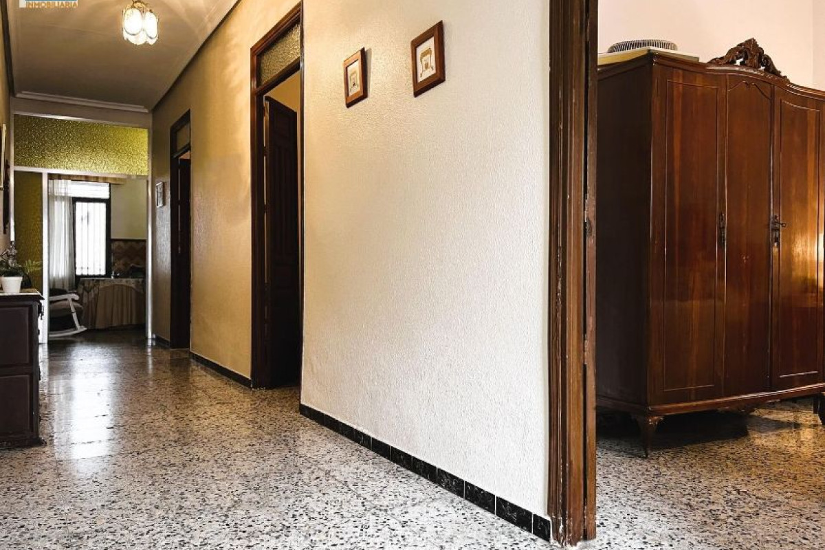 Продажа отдельного шале в , Дон-Бенито photo 1