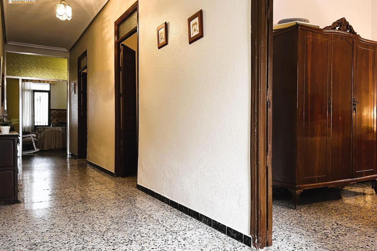 Продажа отдельного шале в , Дон-Бенито photo 3