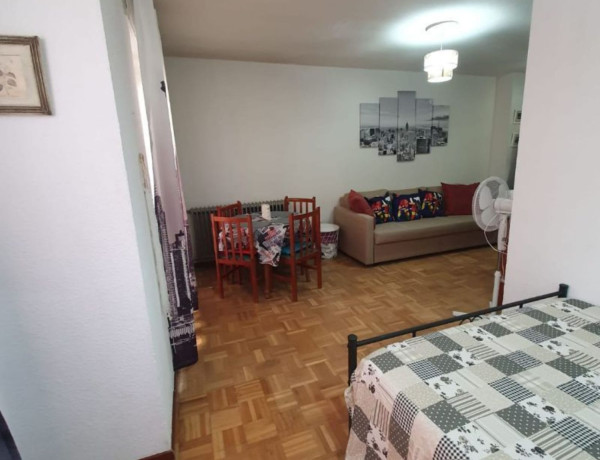 Estudio en alquiler en , Salamanca photo 2