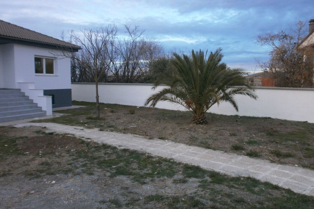 Casa o chalet independiente en venta en Urb. Los Cerezos, Gojar, Gojar
photo 4
