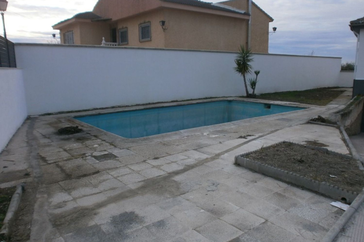 Casa o chalet independiente en venta en Urb. Los Cerezos, Gojar, Gojar
photo 5