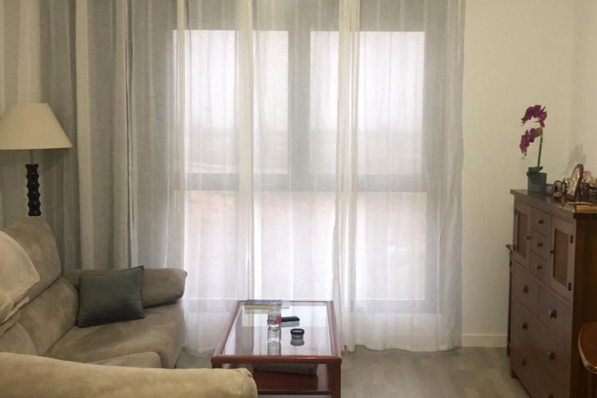 Piso en venta en Av. Doctor Fleming, Alovera
photo 3