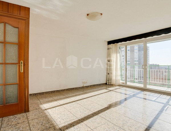 Piso en venta en  Rambla Marina, Hospitalet de Llobregat photo 2