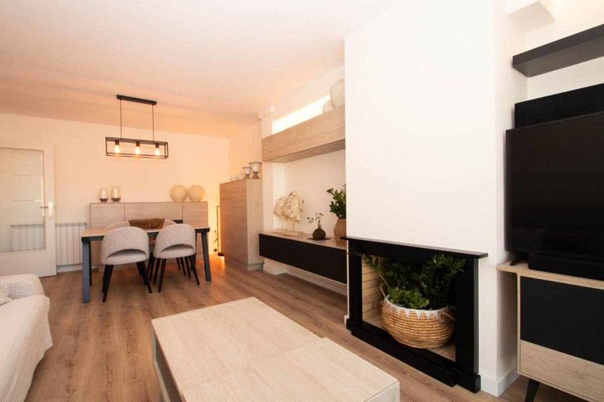 Продажа квартиры на Calle de l'Escultor Armengol, Терраса
photo 4