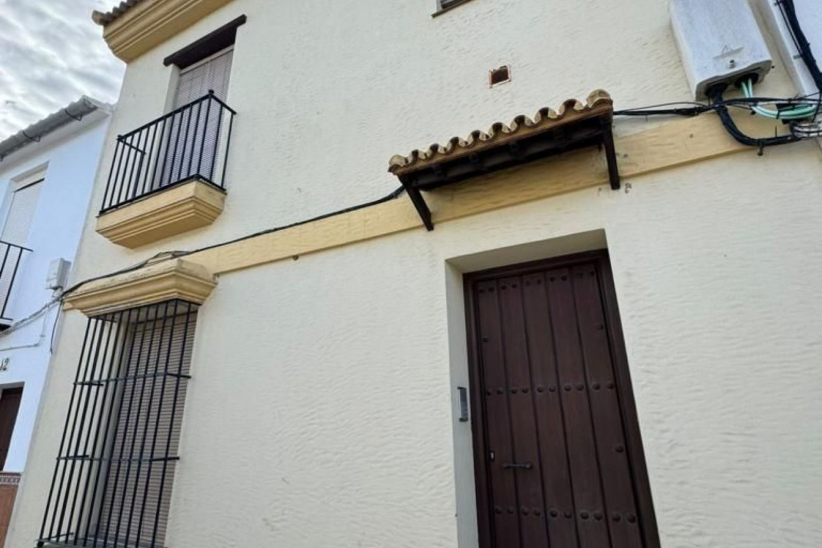 Piso en venta en calle Calvario, Cañete la Real
photo 2