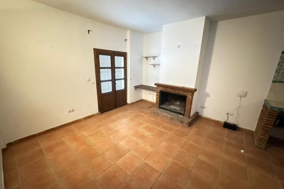 Piso en venta en calle Calvario, Cañete la Real
photo 4