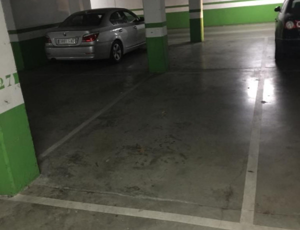 Garaje en venta en  Calle del Hierro, 6 B , Madrid photo