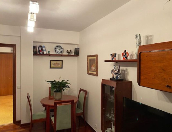 Piso en venta en  República de El Salvador, Santiago de Compostela photo 2