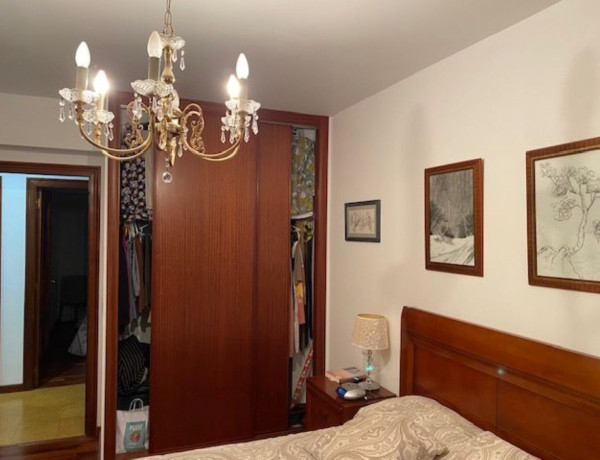 Piso en venta en  República de El Salvador, Santiago de Compostela photo 4