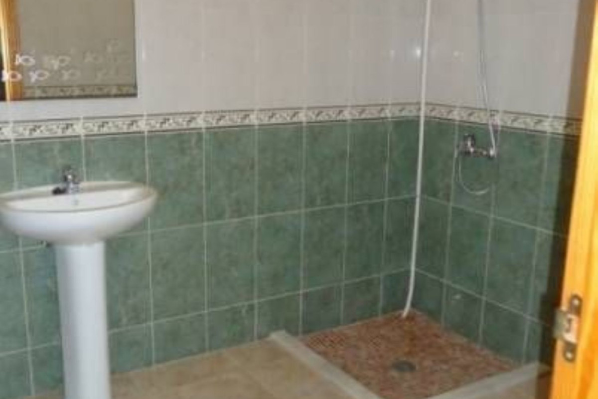 Propiedades en venta y alquiler en España photo 2