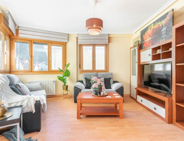 First floor for sale in , Aller photo 2