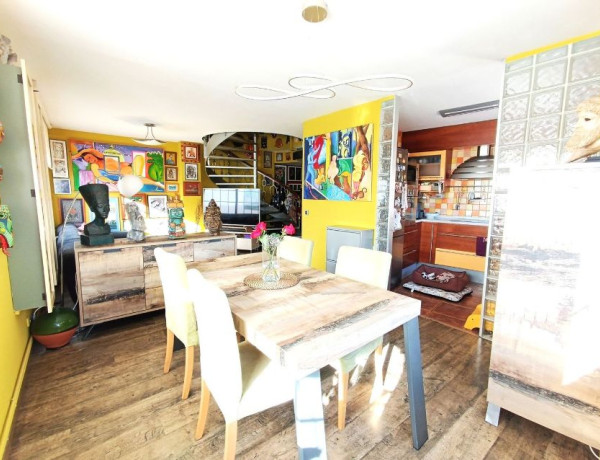 Piso en venta en Casagemes - Canyadó , Badalona photo 1