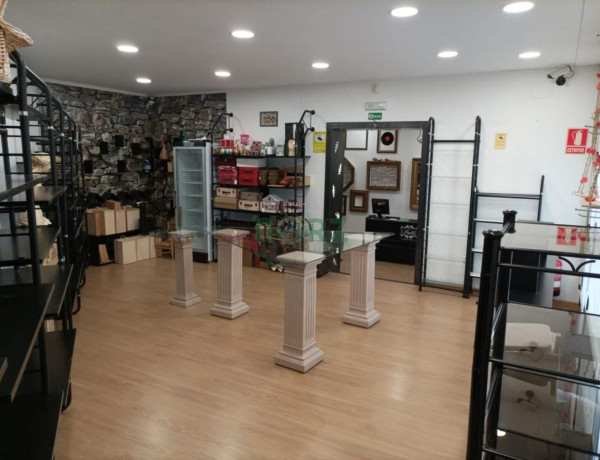 Local en venta en plaza das Burgas photo 1