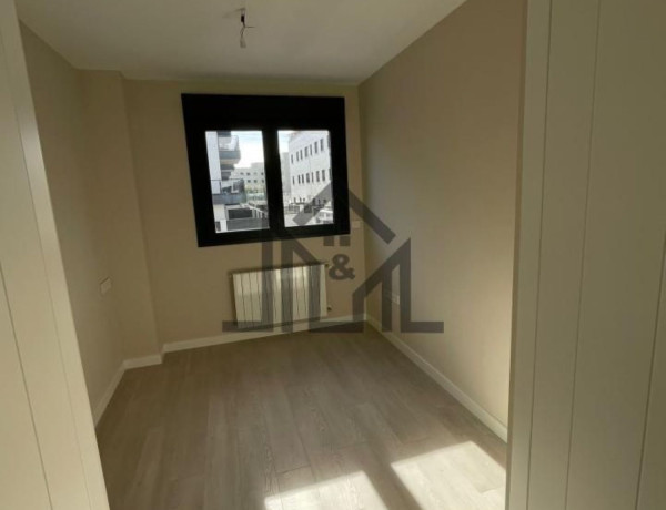 Piso en venta en Centro , Cáceres thumbnail 2