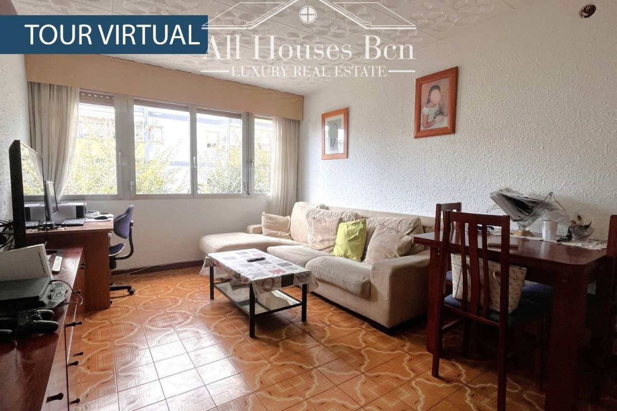 Sale of apartment in Calle del Castanyer, Cornellà de Llobregat
photo 2