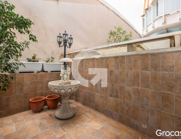 Piso en venta en Calle Bonestar, Cornellà de Llobregat photo 1