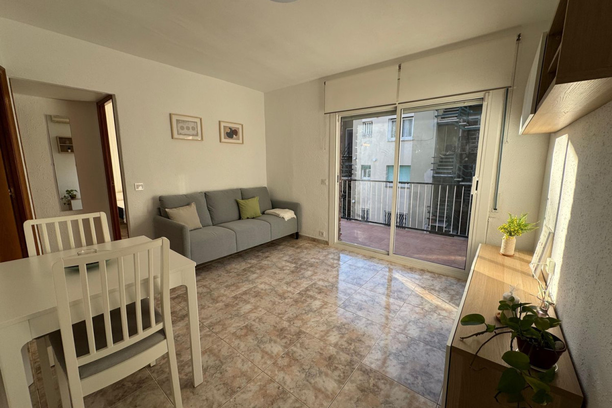Sprzedaż mieszkania w Avenida de l'Hotel, Castelldefels
photo 1