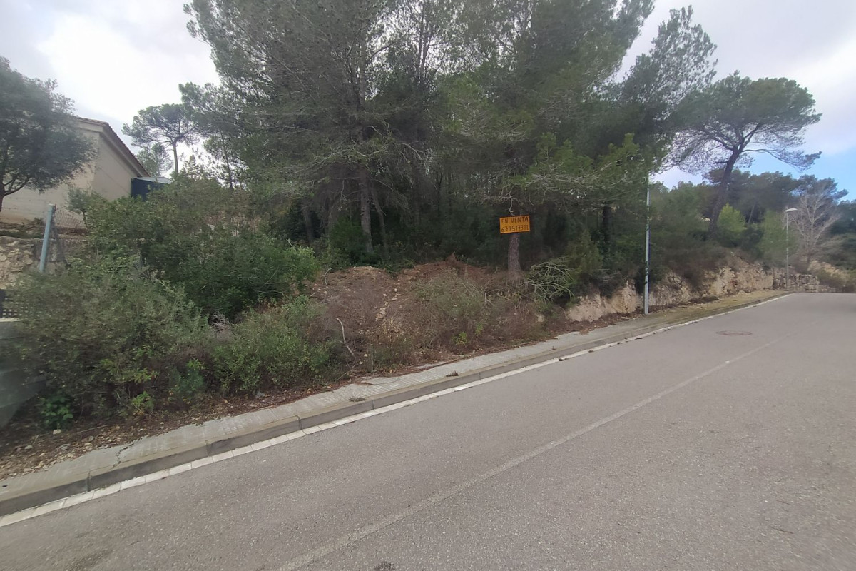 Terreno en venta en Corbera de Llobregat, Barcelona photo 2