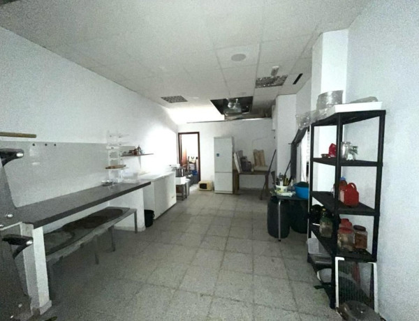 Local en venta en calle Carlos Cano photo 4