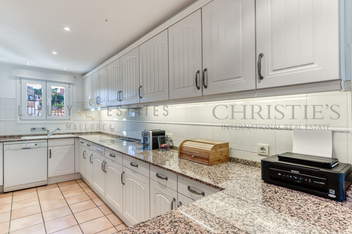 Sale of townhouse in Es Camp de Mar , Andratx photo 4