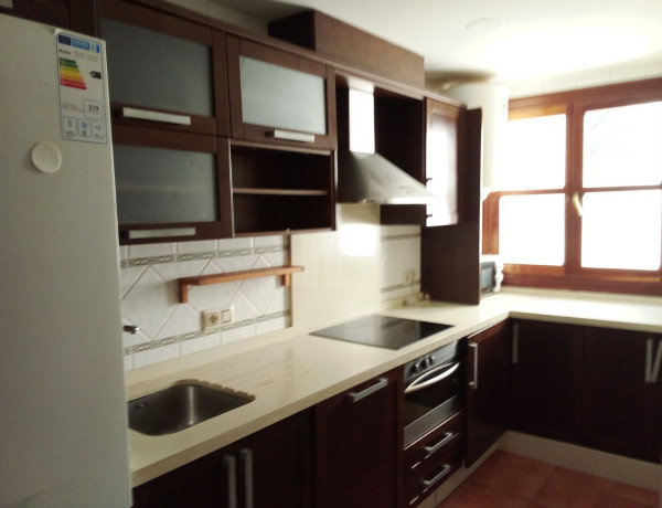 Продажа квартиры в Urbanizacion Jabalcuz, 50, Distrito Jabalcuz photo 1