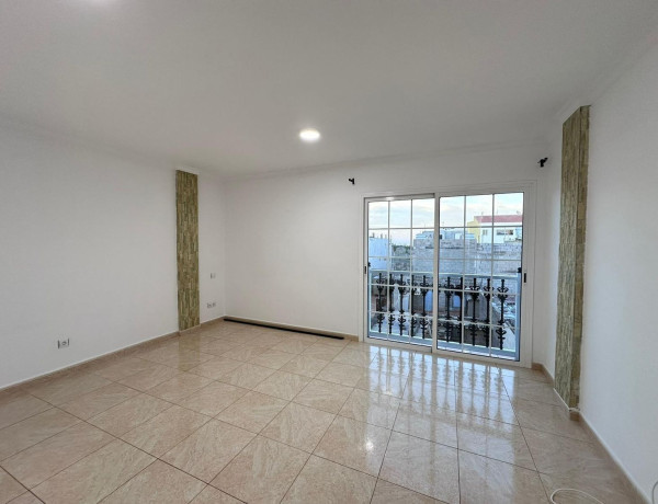 Продажа квартиры в Vecindario-Paredilla-Sardina , Santa Lucía de Tirajana photo 1