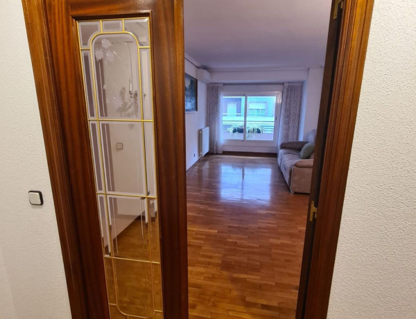 Piso en venta en  Centro , Logroño photo 4