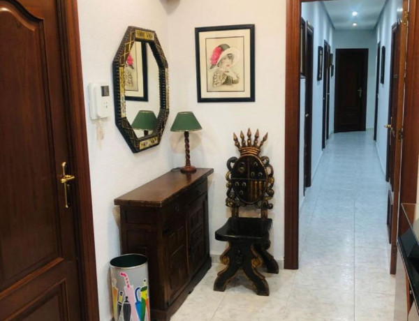 Piso en venta en San Bernardo - Carmelitas - Campus , Salamanca photo 1