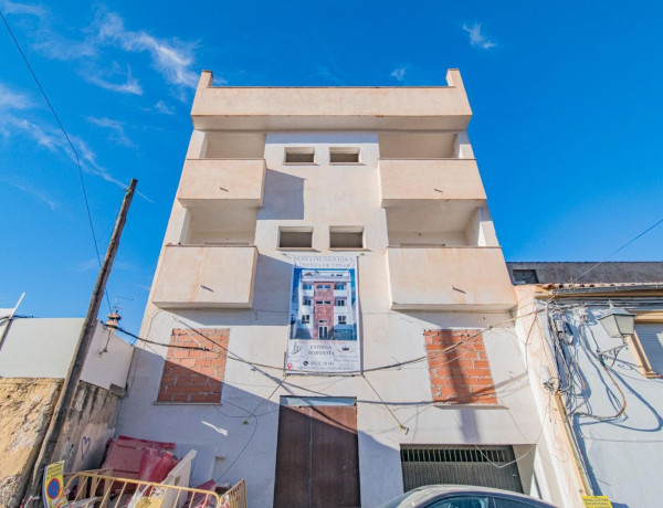 Bajo en venta en La Zubia , La Zubia photo 1