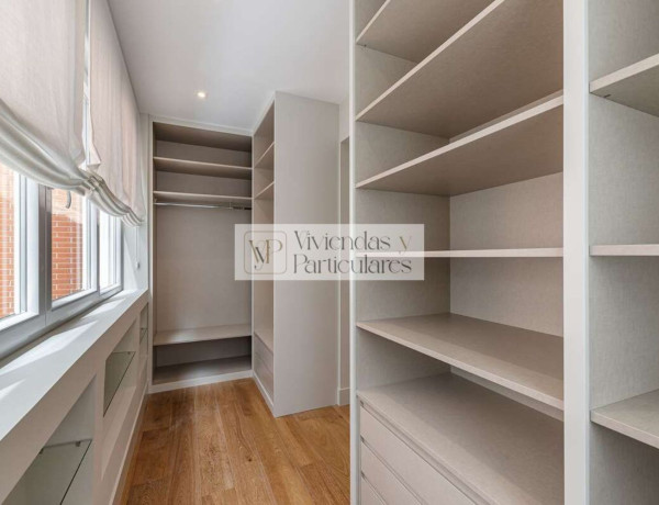 Apartment for sale in  Calle de Málaga, Madrid photo 4