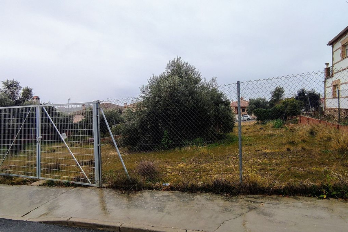 Terreno en venta en Argés, Toledo photo 1
