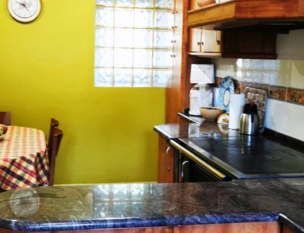 Chalet independiente en venta en , Carballo photo 2