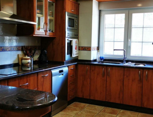 Chalet independiente en venta en , Carballo photo 4
