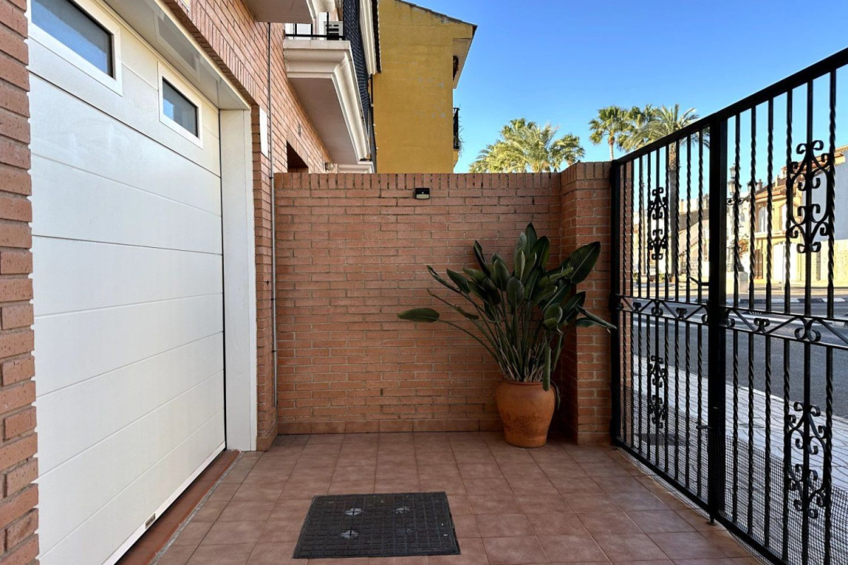 Sale of townhouse in , Rafelbunyol photo 5