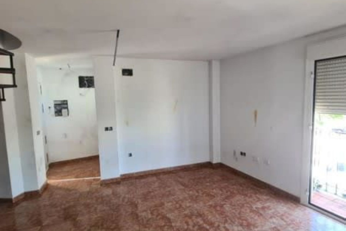 Продажа таунхауса в , Беналуп photo 3