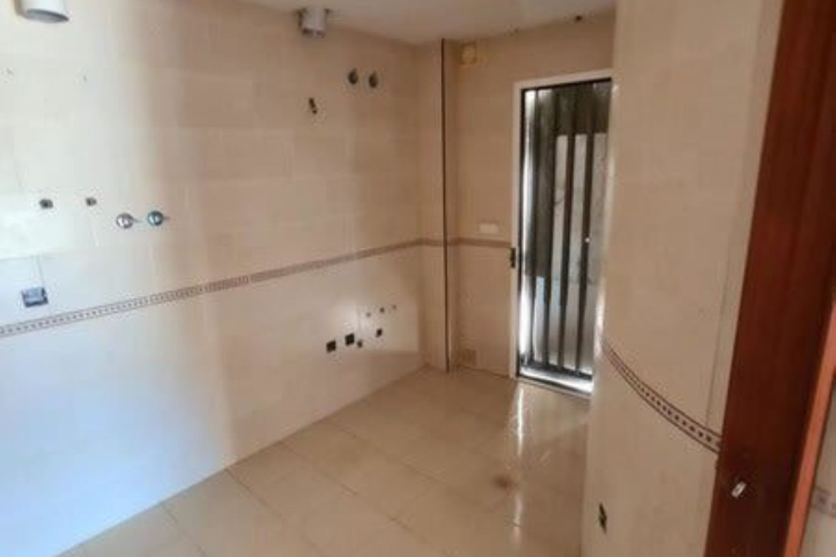 Продажа таунхауса в , Беналуп photo 5
