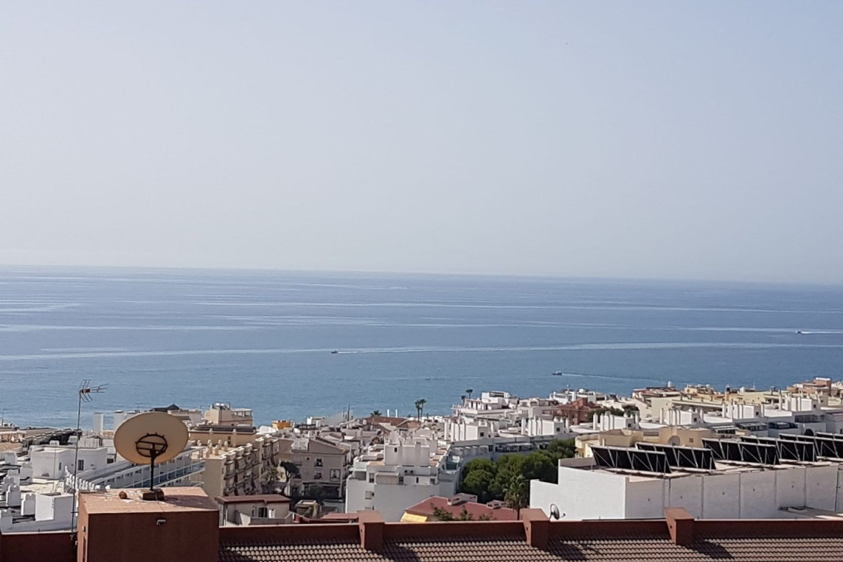 Продажа квартиры на Calle Río Darro, 34, Торремолинос
 photo 2