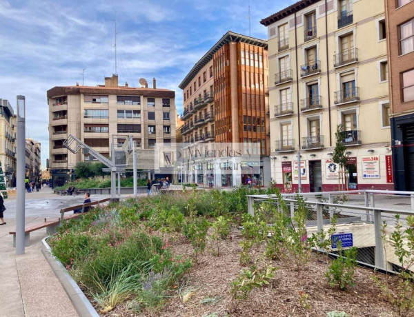 Piso en venta en  Avenida de César Augusto, Zaragoza photo 2