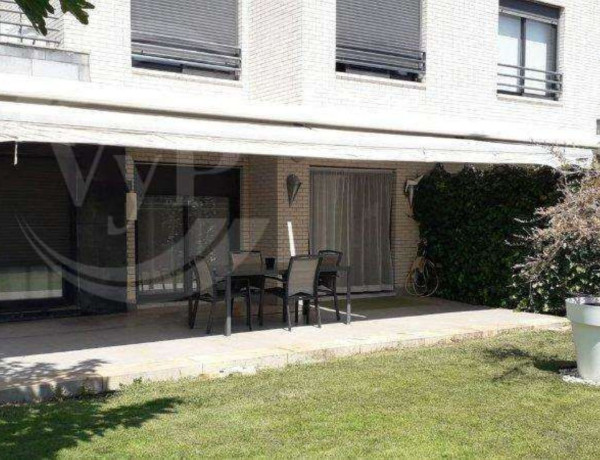 Semi-detached house for sale in  Calle J. Sebastián Bach , Zaragoza photo 3