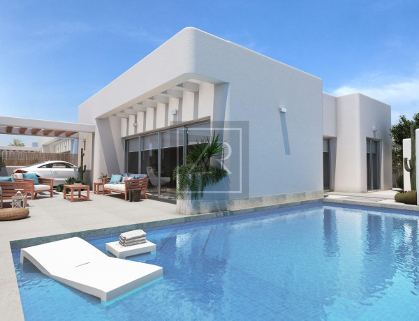 Chalet independiente en venta en  Las Lomas del Rame-Bahía Bella , Los Alcázares photo 1